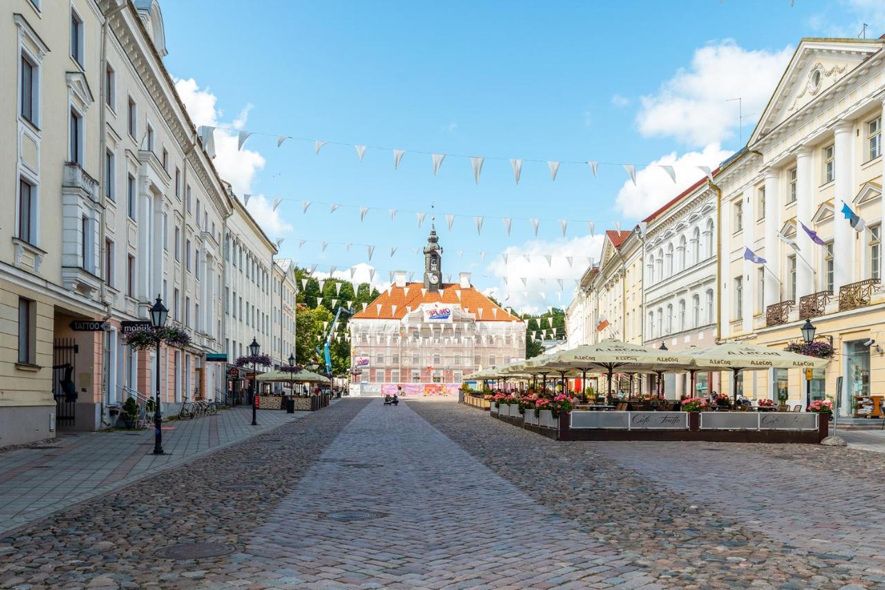 Old Town Luxury Penthouse Apartment With Emajogi View Tartu Esterno foto